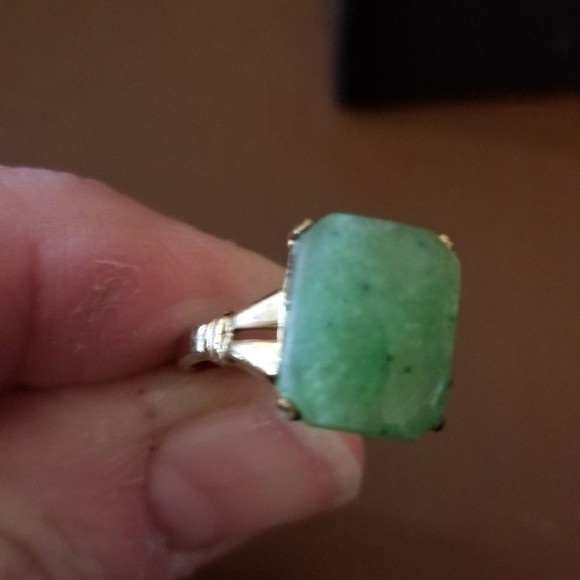 Jade ring - Picture 4 of 5